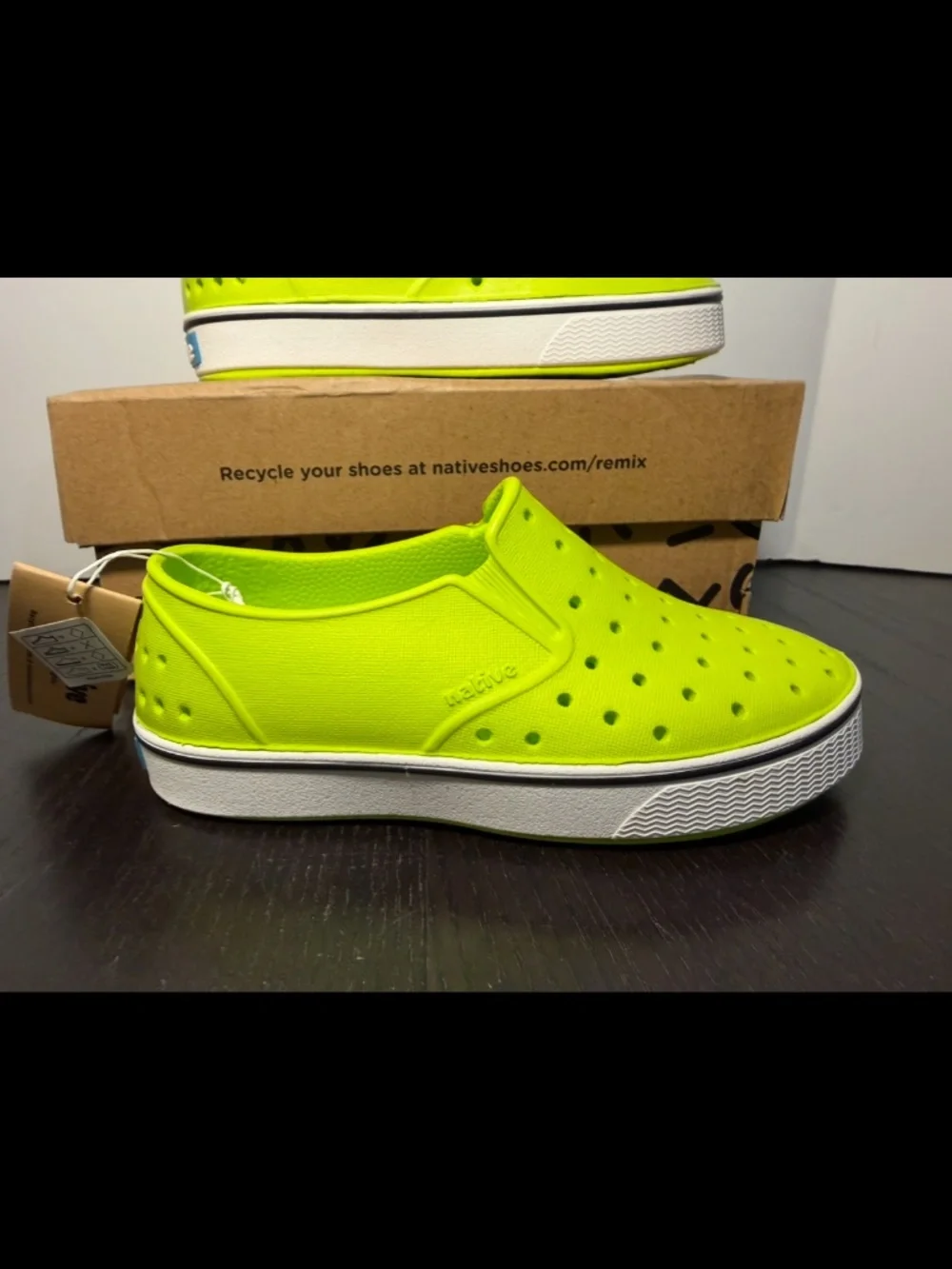 Native Miles Slip On Shoes Chartreuse/Shell White Little Kids/Toddler C12